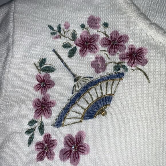 Vintage Alfred Dunner Floral Butterflies White Embroidered Bead Knit Top Size L - Picture 8 of 12